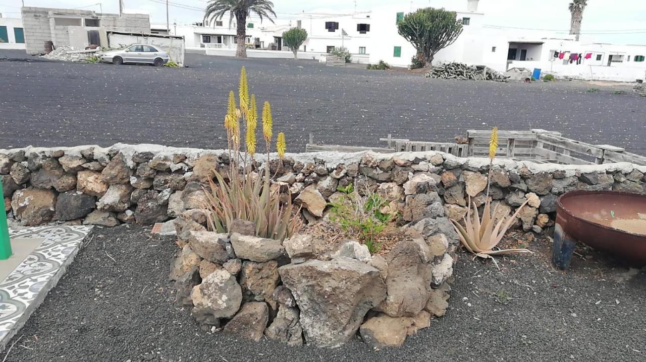 Casa Antonia Reyes, A La Sombra De Famara Lägenhet Munique Exteriör bild